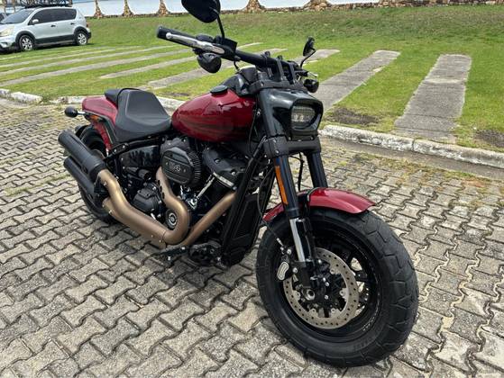 HARLEY-DAVIDSON SOFTAIL FAT BOB 114 